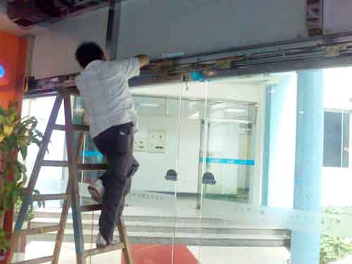 感應(yīng)門(mén)安裝